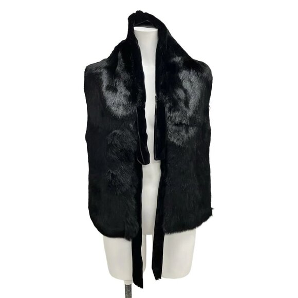 Auth GUCCI - 149111 XP141 Black Rabbit (Lapin) Rayon Scarf - Picture 2 of 7